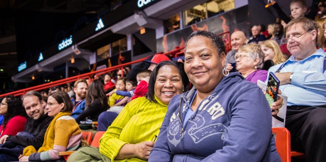 UIC alumni at annual pre-game basketball social