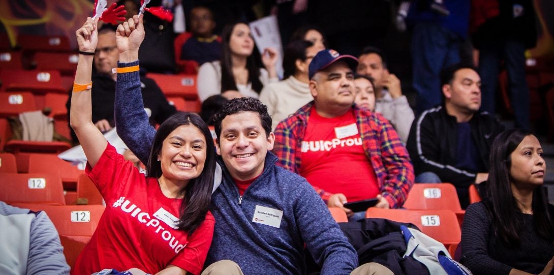 UIC alumni at annual pre-game basketball social