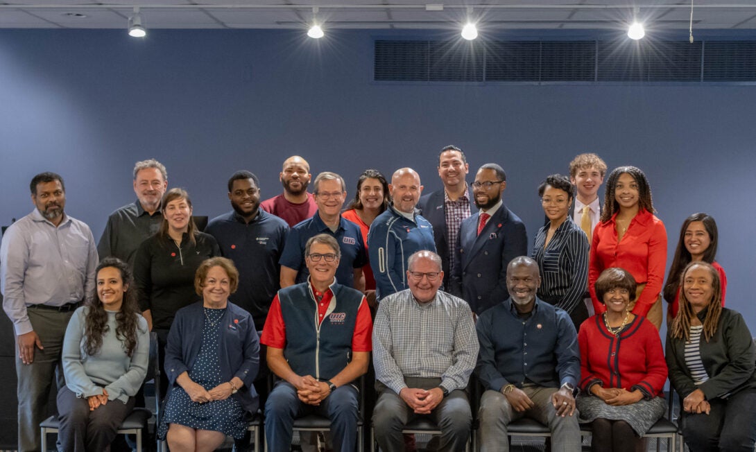 Diverse group of UIC alumni